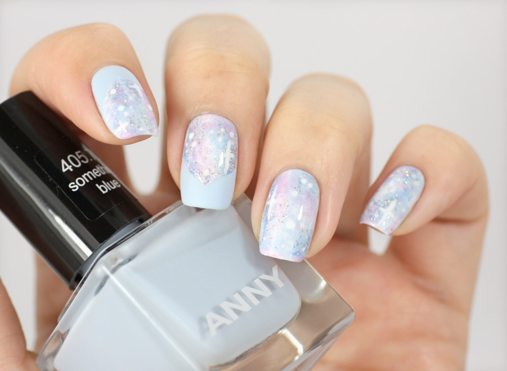 frischlackiert ANNY something blue galaxy nails pastell