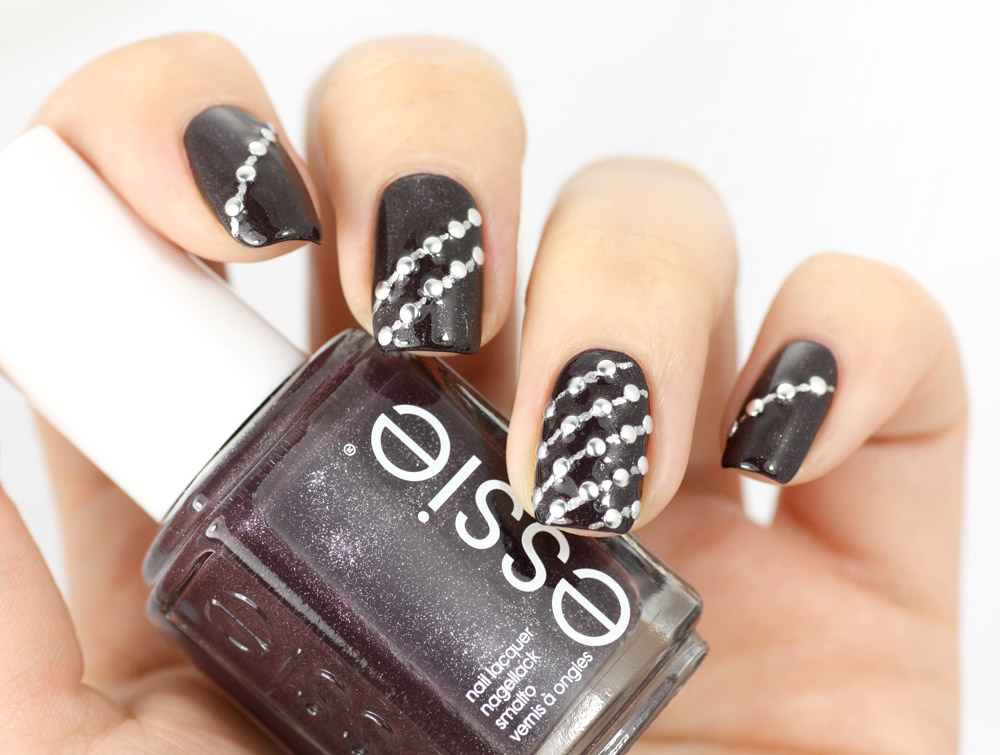 frischlackiert, essie frock n roll
