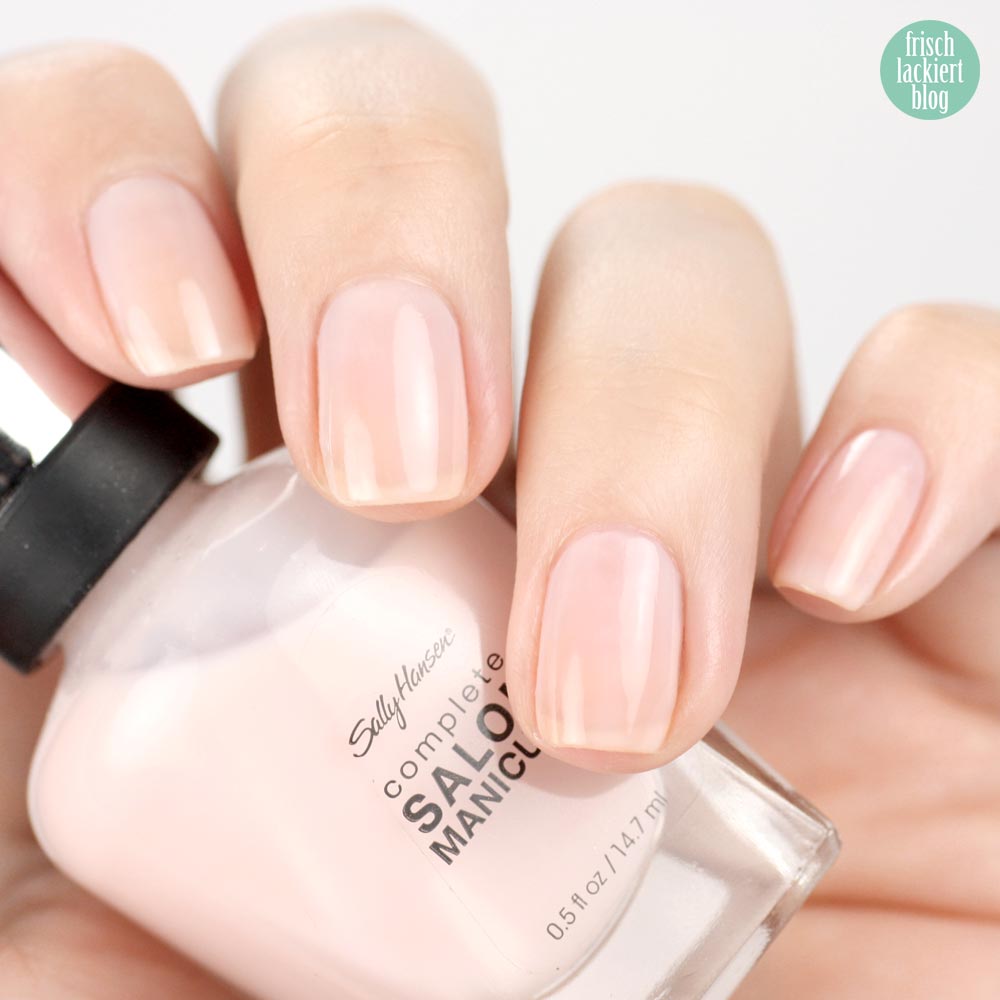 Sally Hansen nailpolish Shell we dance?