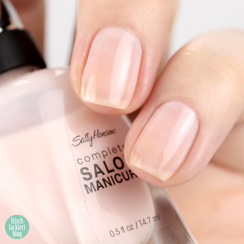 Sally Hansen nailpolish Shell we dance?