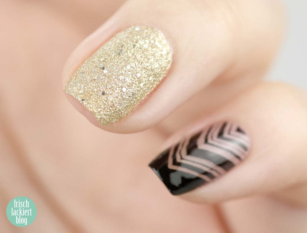 Frischlackiert-Challenge negative space nailart