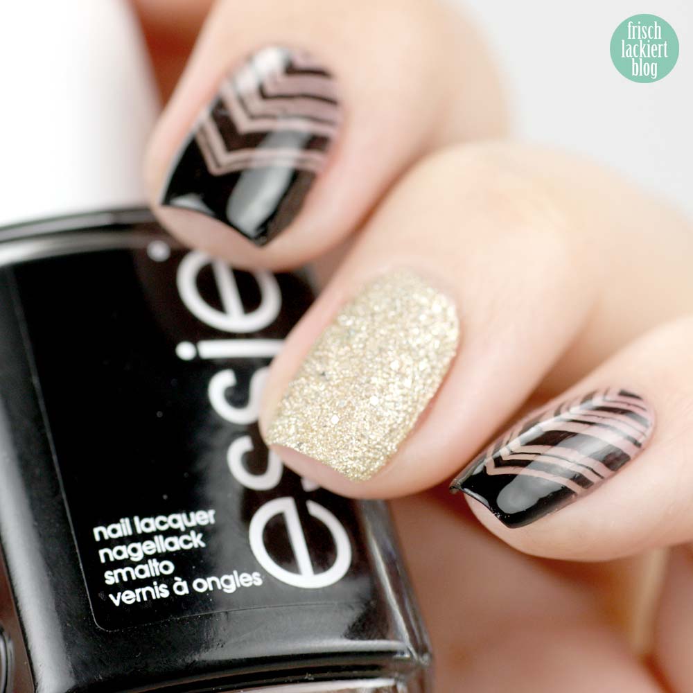 Frischlackiert-Challenge negative space nailart