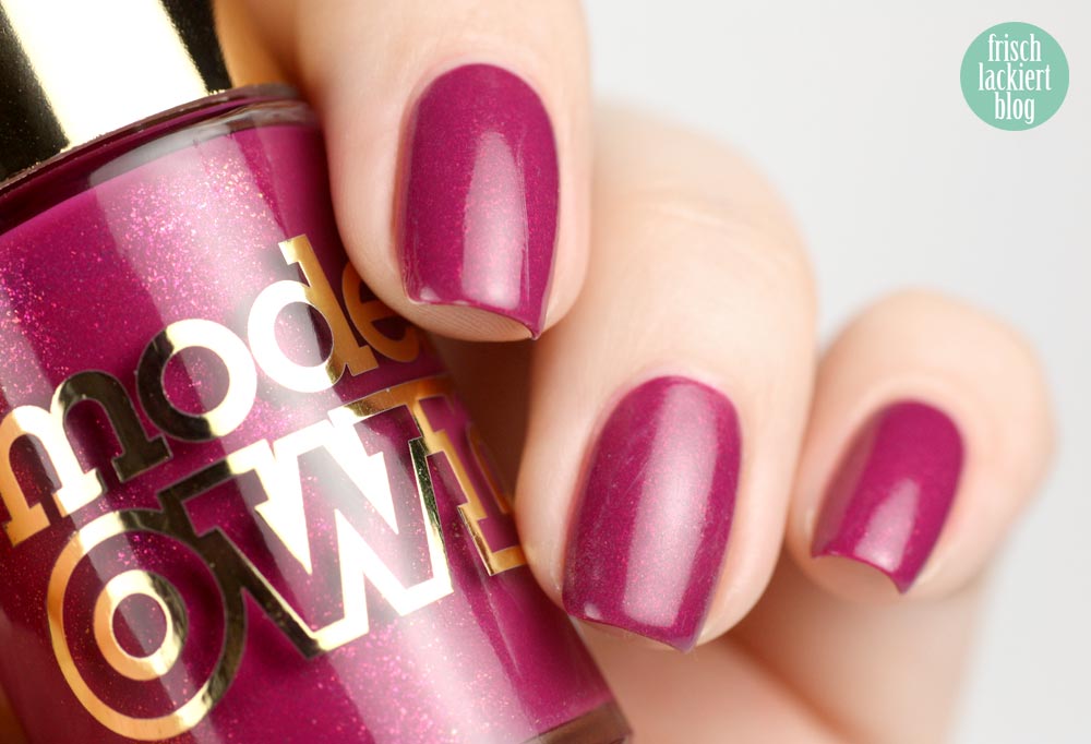 Models Own Diamond Luxe Oval Plum – swatch by frischlackiert