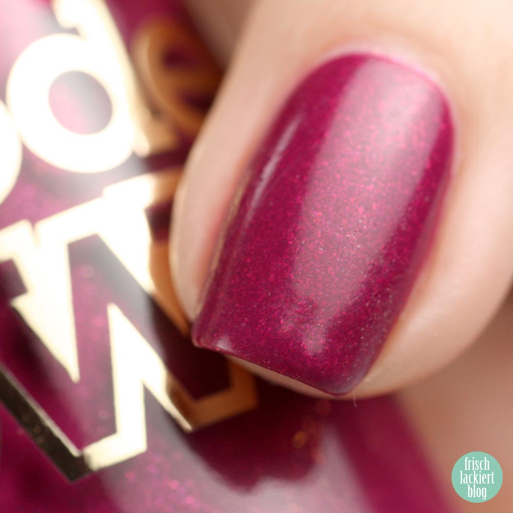 Models Own Diamond Luxe Oval Plum – swatch by frischlackiert