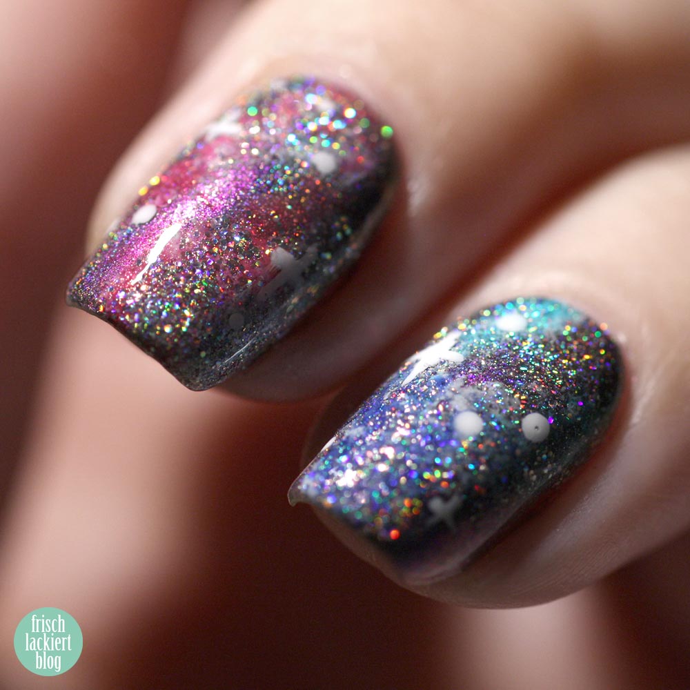 Frischlackiert-Challenge – Holo-Mania – Holo Galaxy Nailart - by frischlackiert
