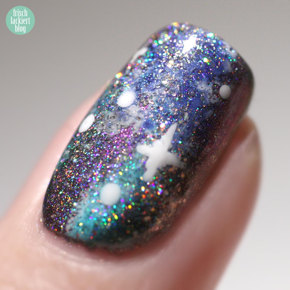 Frischlackiert-Challenge – Holo-Mania – Holo Galaxy Nailart - by frischlackiert
