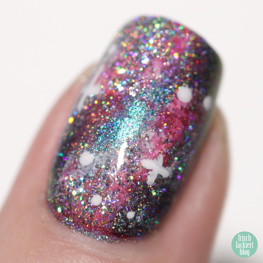 Frischlackiert-Challenge – Holo-Mania – Holo Galaxy Nailart - by frischlackiert