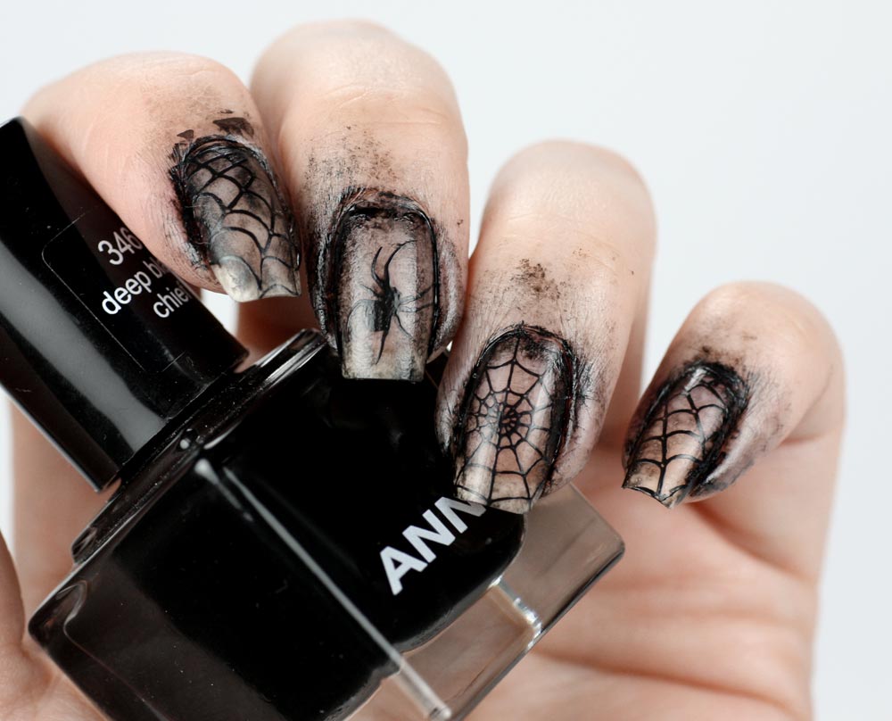 Frischlackiert-Challenge – Halloween Nailart Zombie Spider – by frischlackiert