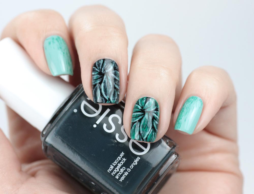 Dry Brush Stamping Nailart with Essie – Mint Cnady Apple, ruffles and feathers, mind your mittens – by frischlackiert