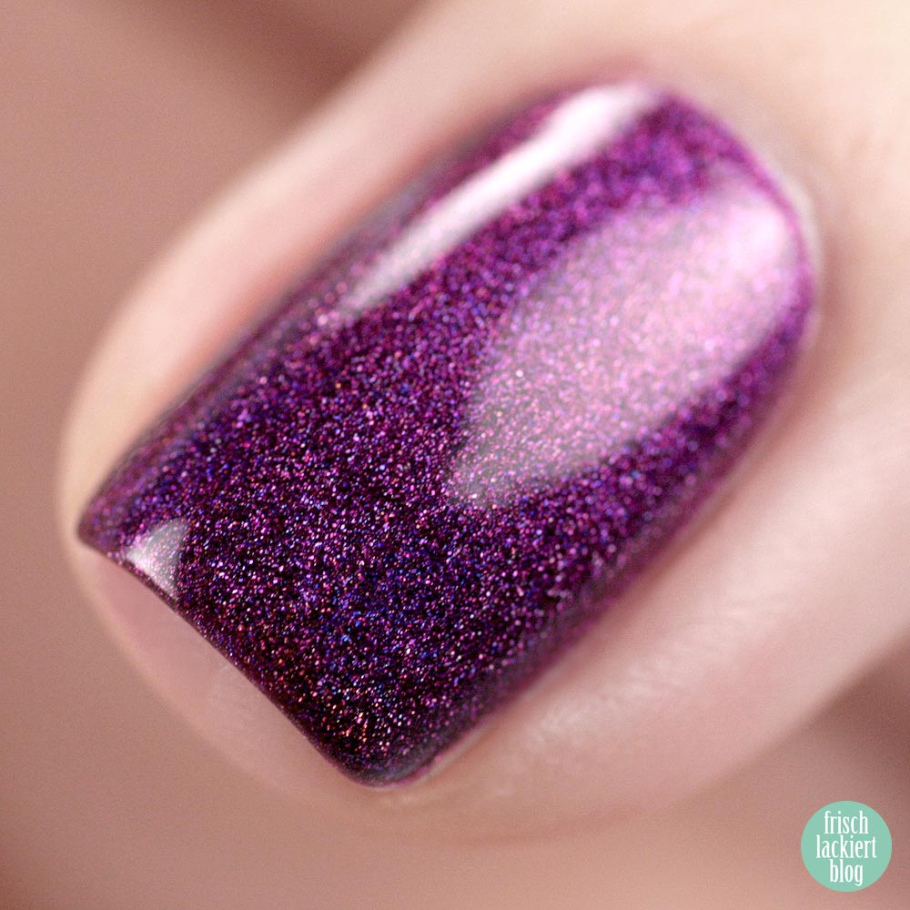 Colors by Llarowe - Who Needs Love? – swatch by frischlackiert