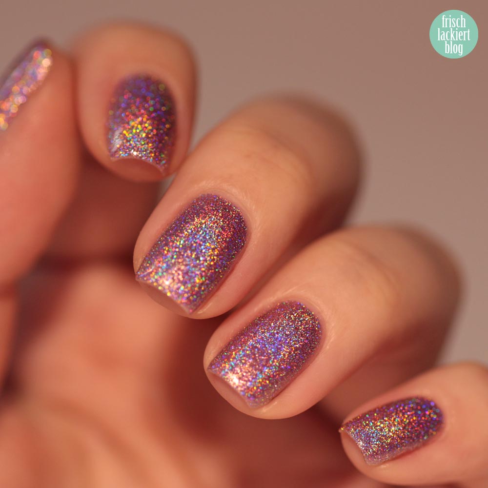 Holografischen Nagellack richtig fotografieren – Blogger Tipps und Tricks – by frischlackiert
