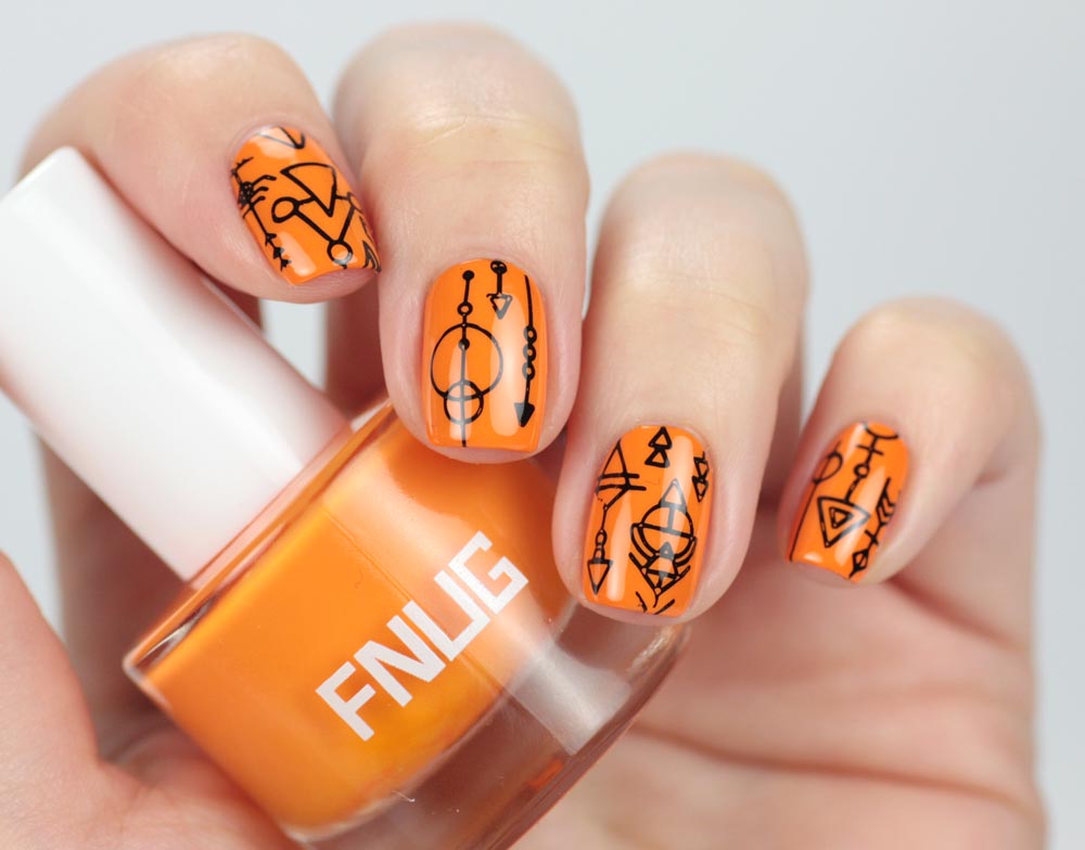 FNUG Beach Chic – Orange Nailart – MoYou Minimal Collection 01 – by frischlackiert