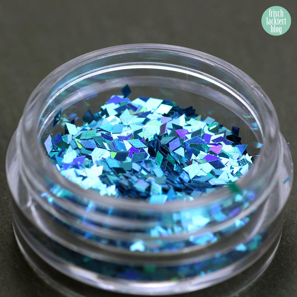 Frischlackiert-Challenge Glitter Placement Nailart - by frischlackiert
