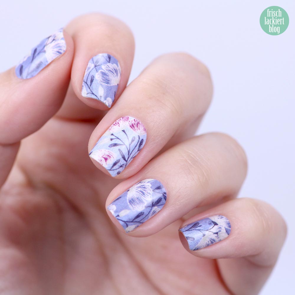 Sticker Gigant Pastellblume Nagelsticker - Blue flower Nailwraps - by frischlackiert