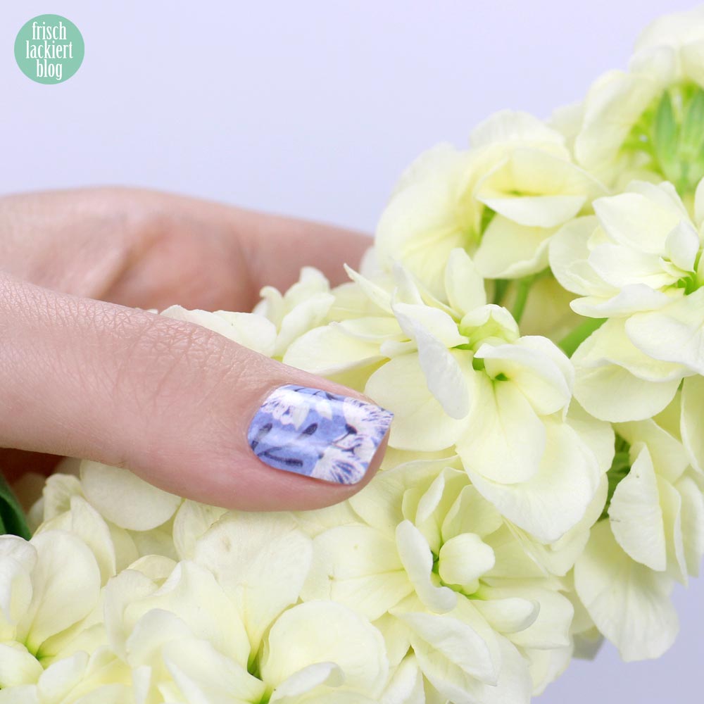 Sticker Gigant Pastellblume Nagelsticker - Blue flower Nailwraps - by frischlackiert