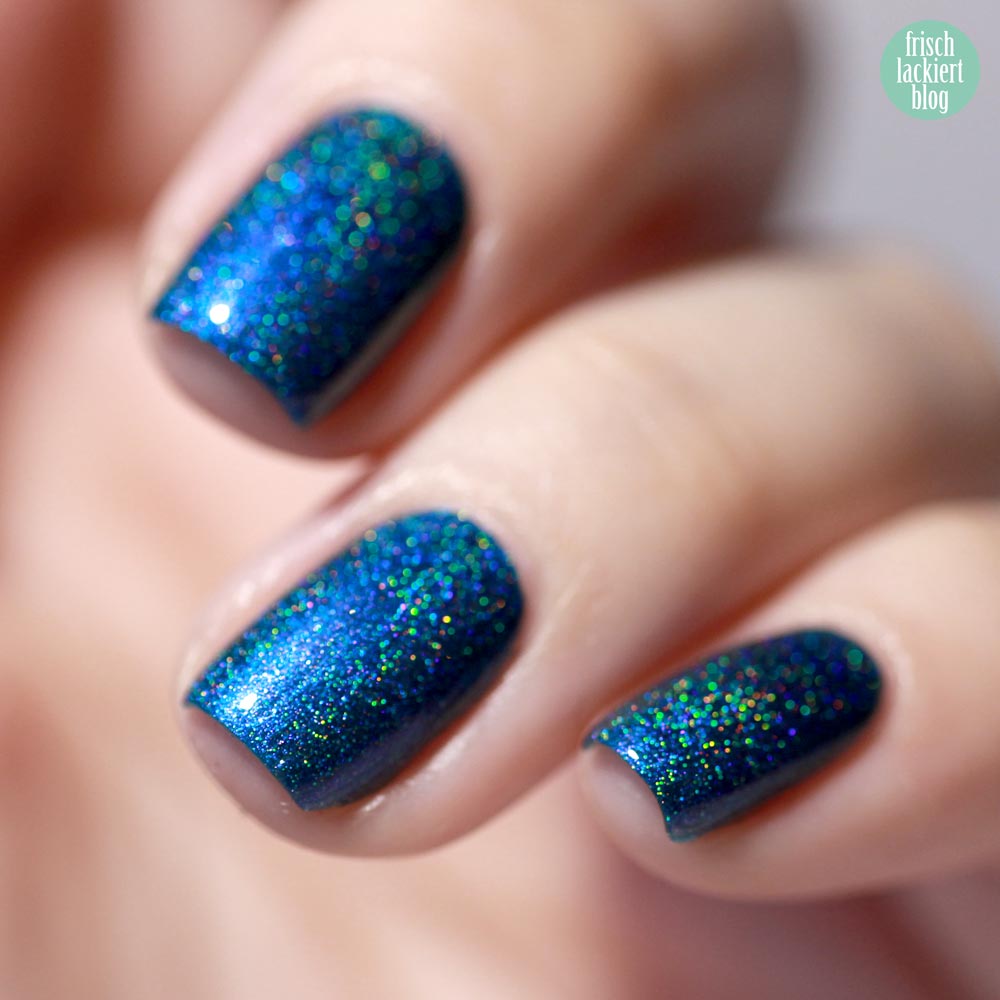 Colors by Llarowe The Deep End (H) - turquoise and purple multichrome holo nailpolish – swatch by frischlackiert