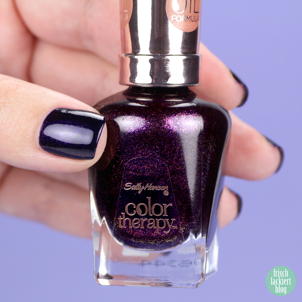 Sally Hansen Color Therapy Nailpolish – Slicks and Stones – dark purple shimmer – by frischlackiert
