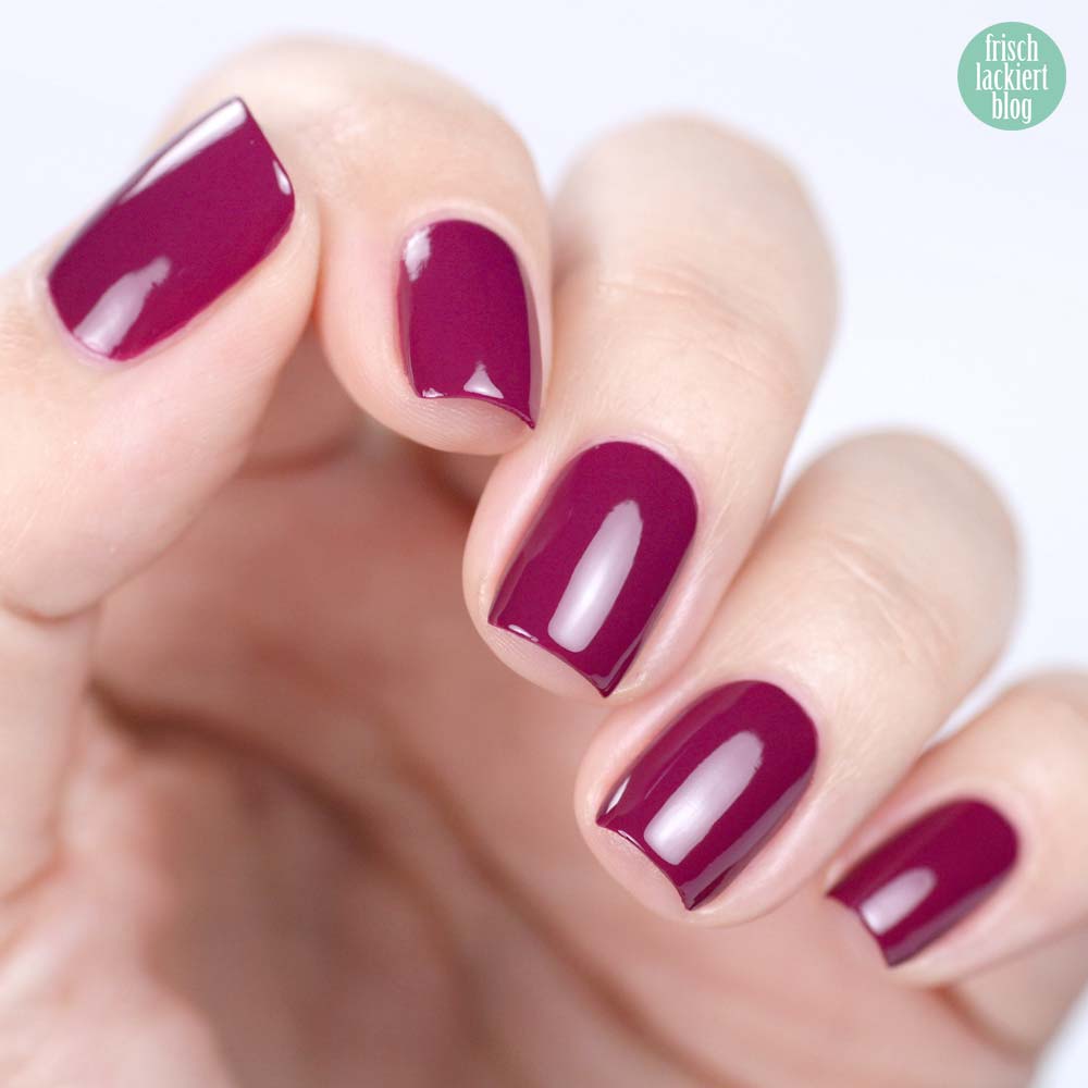 Misslyn Gel Effekt Nagellack – 281 berrynista – Beerenfarben Violett - swatch by frischlackiert
