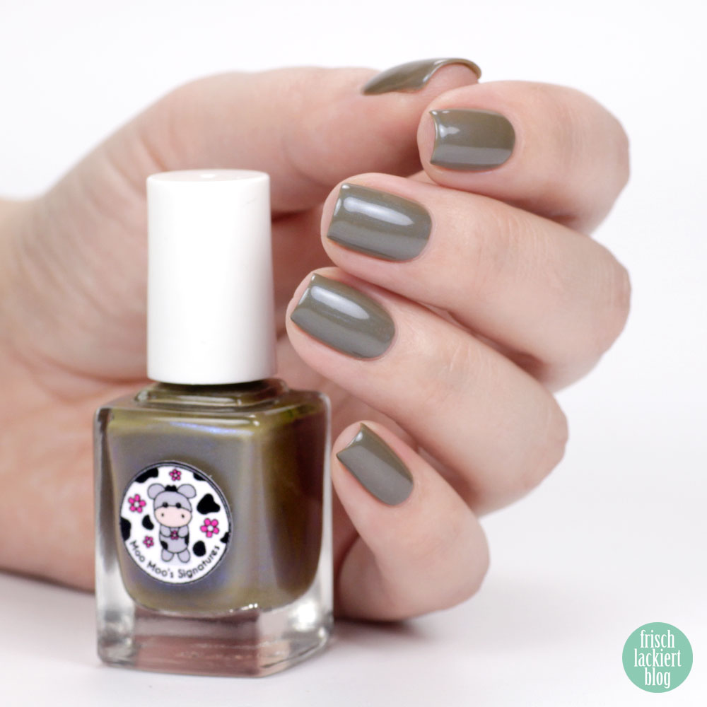 Moo Moo´s Signatures – Tuatara – Shimmer Paradise Collection – green brown blue nailpolish – by frischlackiert