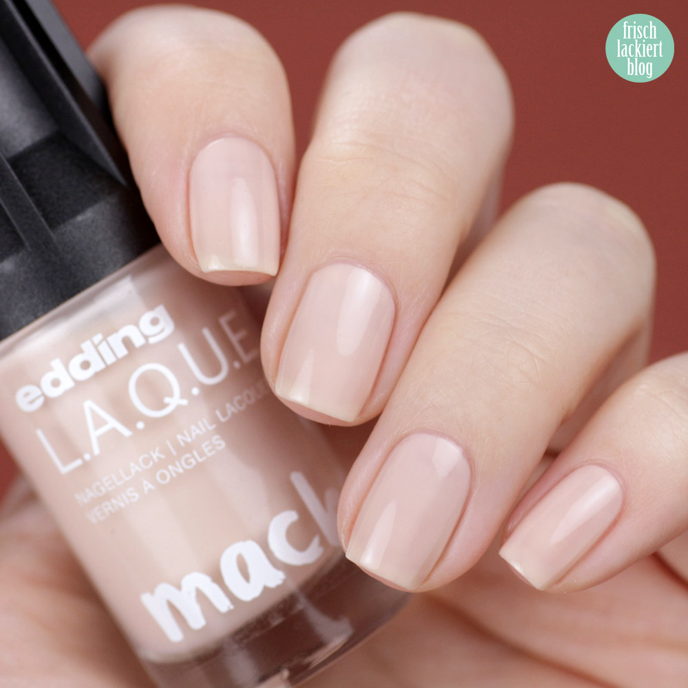 Edding L.A.Q.U.E. – Powerfrauen Kollektion 2018 - Cozy Cozy - nude sheer nailpolish - swatch by frischlackiert