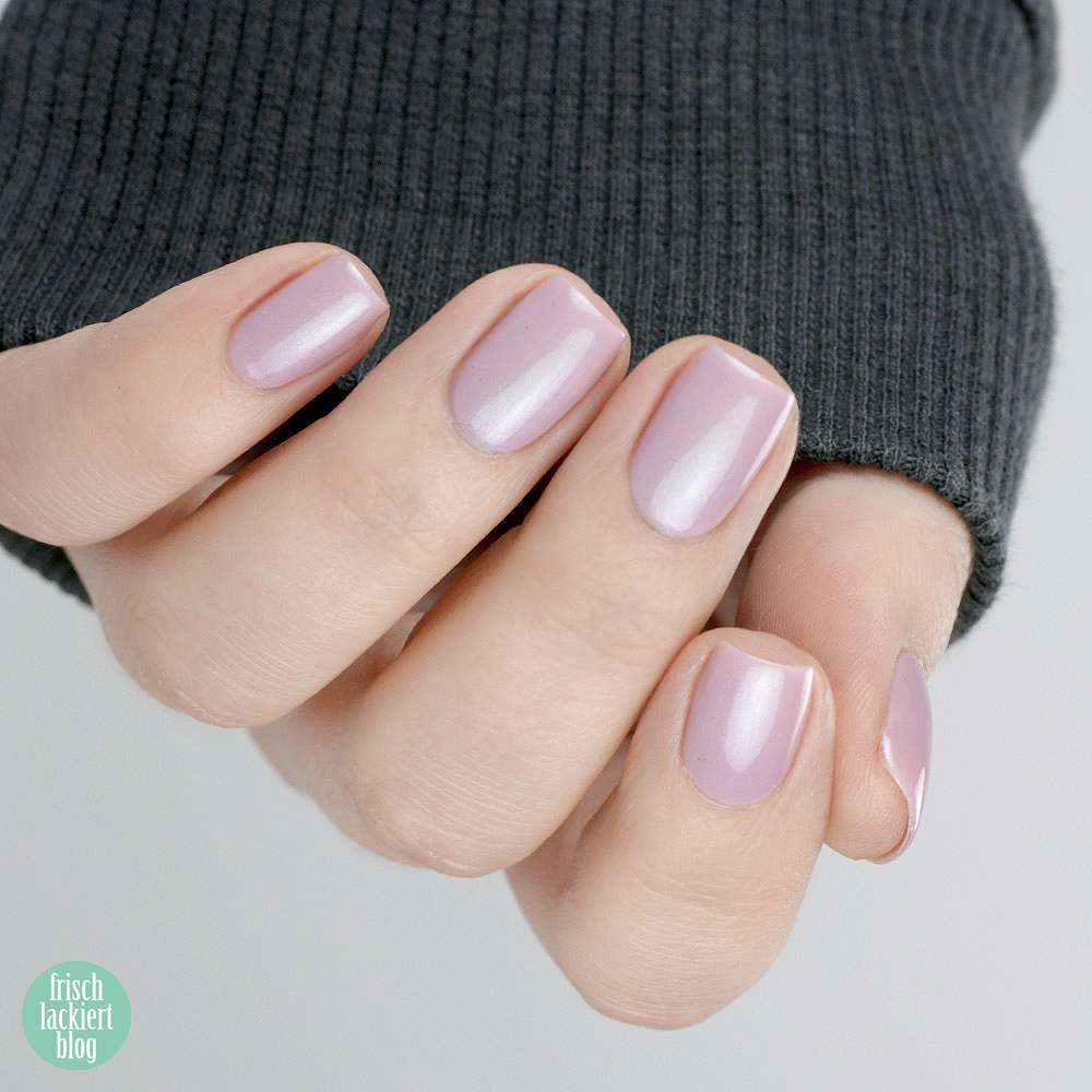 Moontain Laurel – Moo Moo´s Signature - exclusive by color4nails – 10 days only - purple nailpolish – swatch by frischlackiert