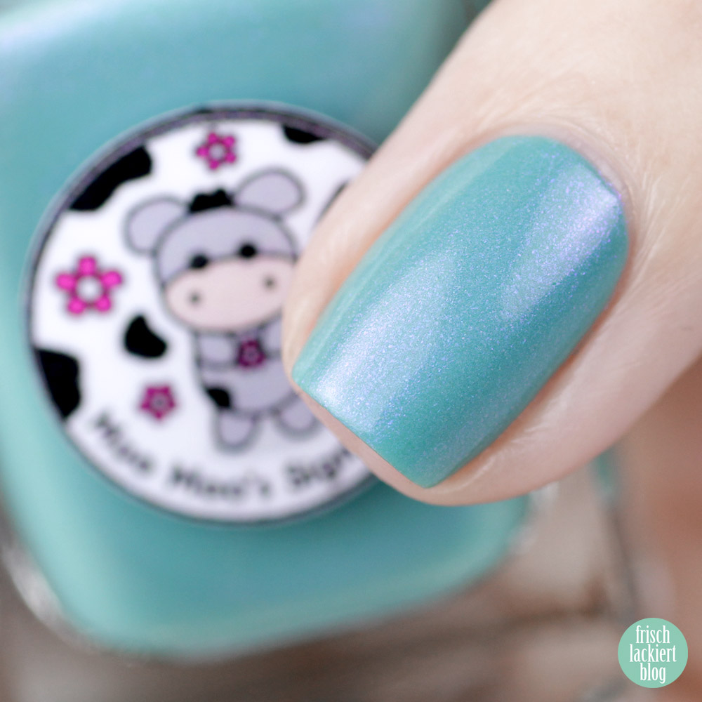 Chrysanthemoom – Moo Moo´s Signature - exclusive by color4nails – 10 days only - turquoise nailpolish – swatch by frischlackiert