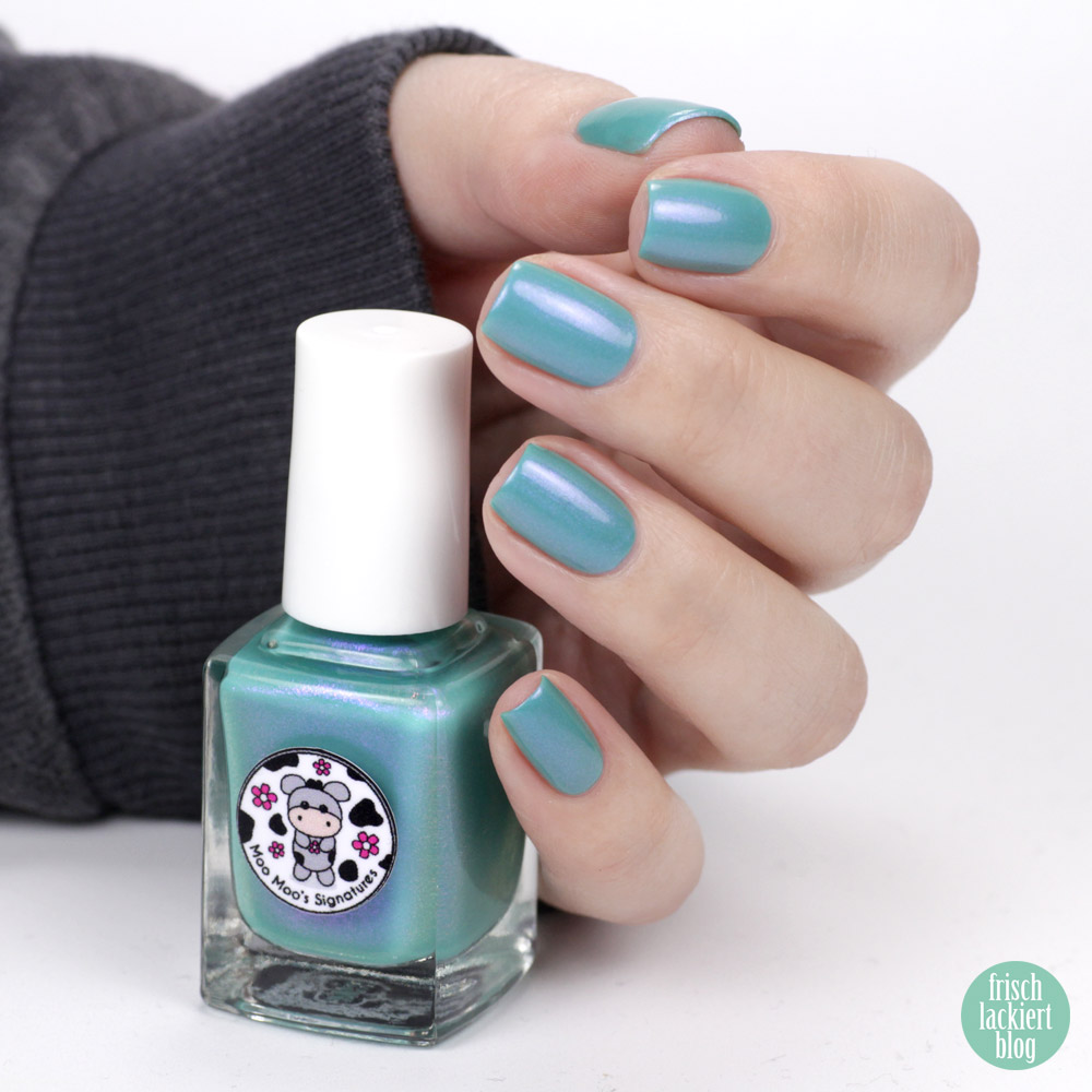 Chrysanthemoom – Moo Moo´s Signature - exclusive by color4nails – 10 days only - turquoise nailpolish – swatch by frischlackiert