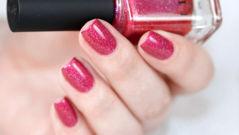 I love nailpolish ILNP – Closure – Holographic – pinker Nagellack mit Glitzer – swatch by frischlackiert