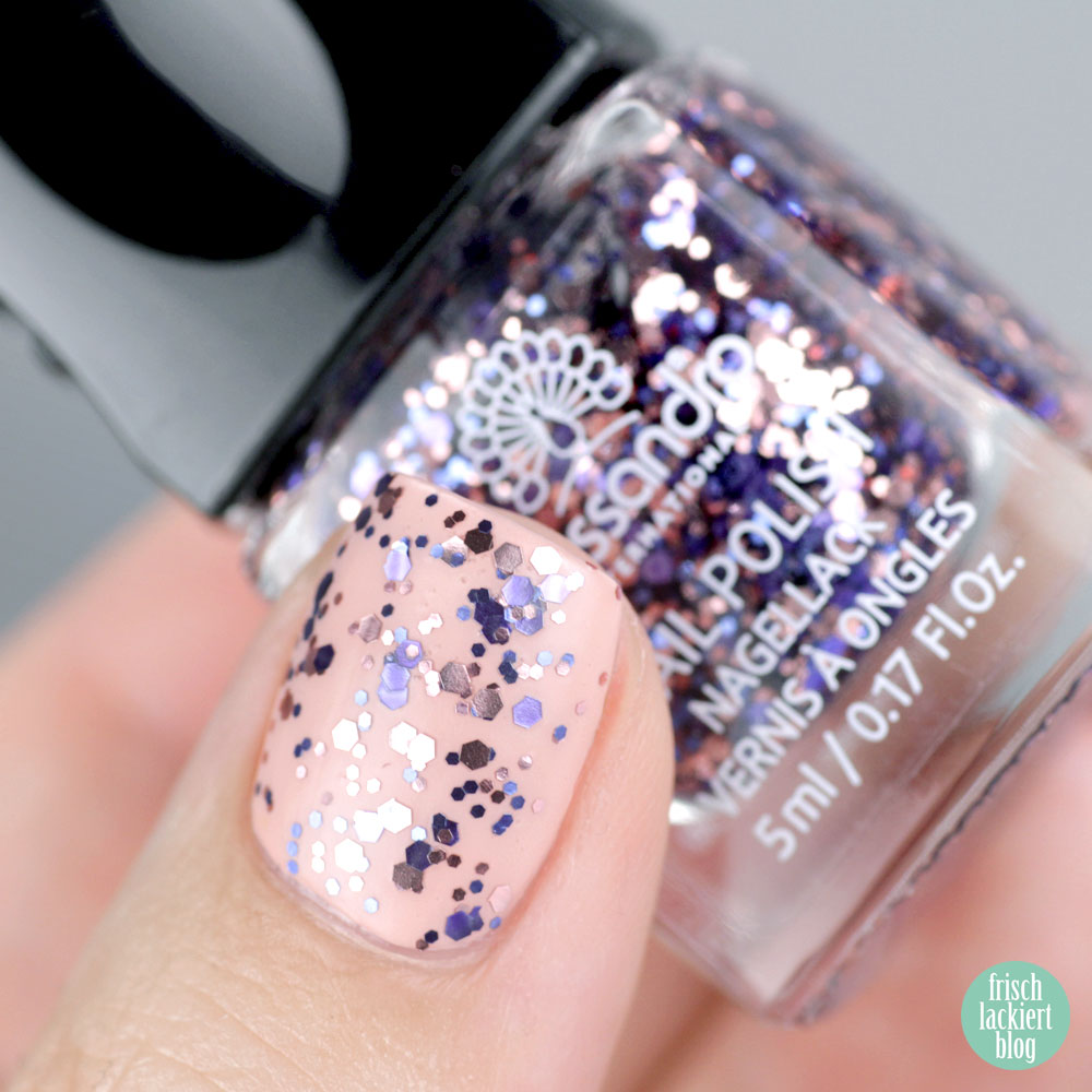 Alessandro Nagellack – Herbst Kollektion 2018 – Summer Berries – Raspberry Affairs – Violett Rosegold Glitzer Topper – swatch by frischlackiert