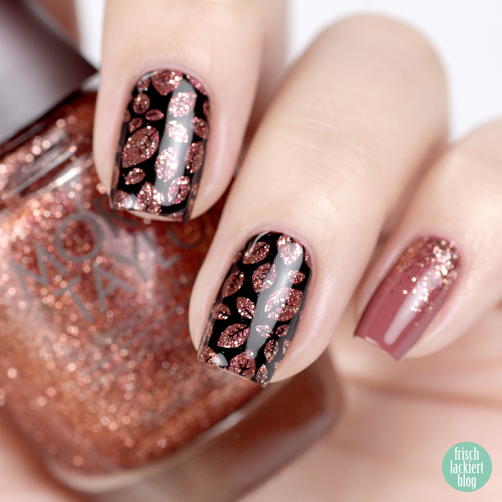 Frischlackiert-Challenge Herbstgefühle – Herbst Nailart mit Glitzer Blättern – by frischlackiert