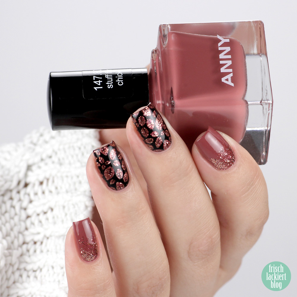 Frischlackiert-Challenge Herbstgefühle – Herbst Nailart mit Glitzer Blättern – by frischlackiert