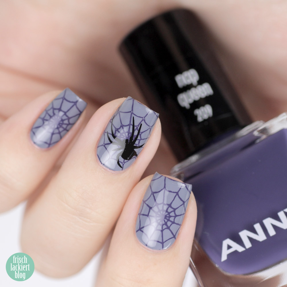 Halloween Spider Nails mit ANNY I´m a happy color – Nailart by frischlackiert