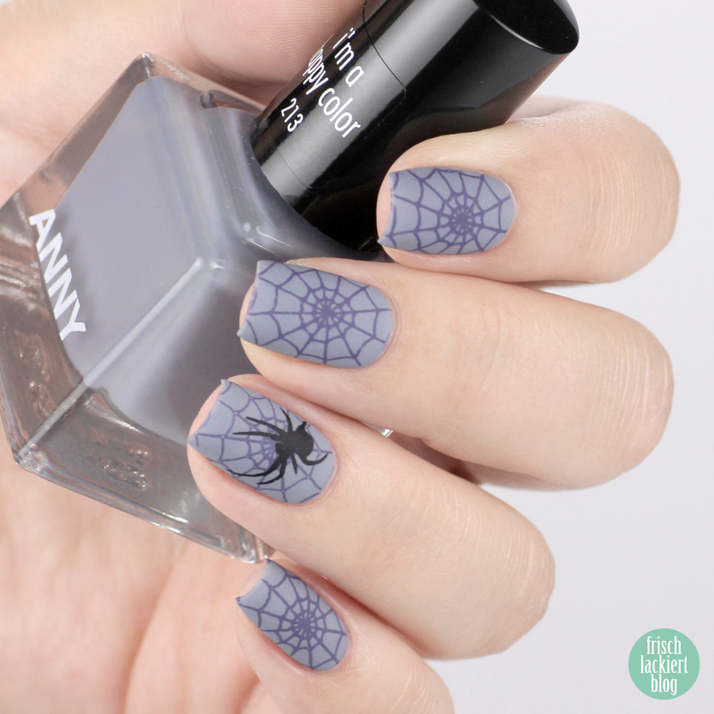 Halloween Spider Nails mit ANNY I´m a happy color – Nailart by frischlackiert