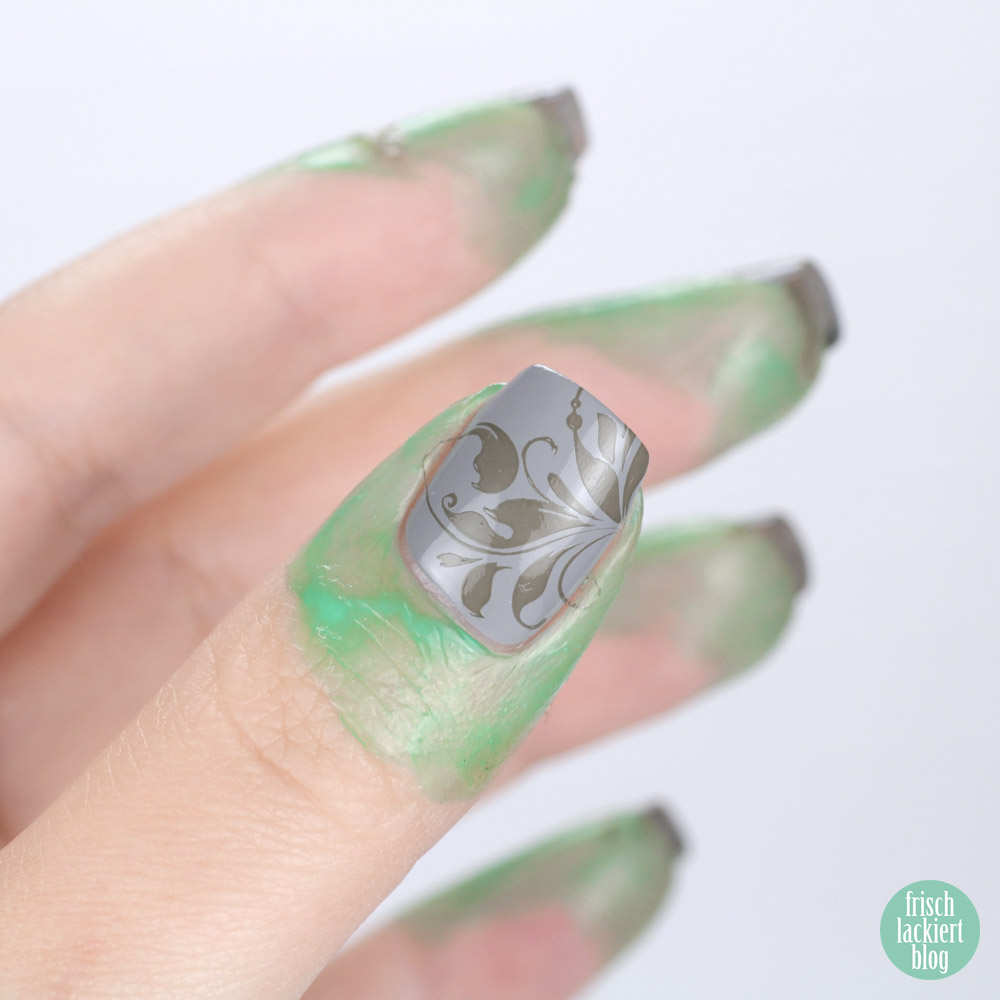 Frischlackiert-Challenge Doppelstampig Nailart – mit der Trind Life below Zero Kollektion – Tutorial by frischlackiert