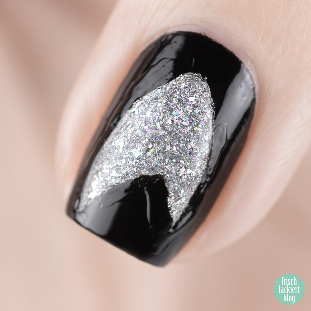 Frischlackiert-Challenge Lieblingsfilm – Star Trek Nailart – by frischlackiert