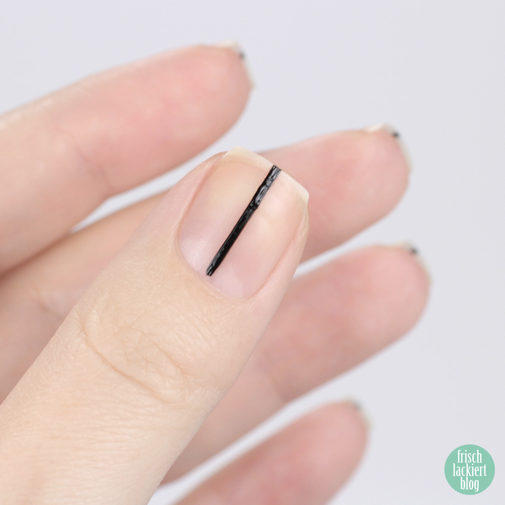 Frischlackiert-Challenge – Minimal Look – Nailart mit Watermarble – by frischlackiert