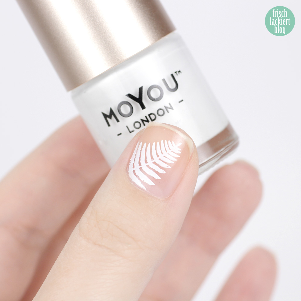 Frischlackiert-Challenge – Weiß und Gold Nailart – Cut Out Sytle – by frischlackiert