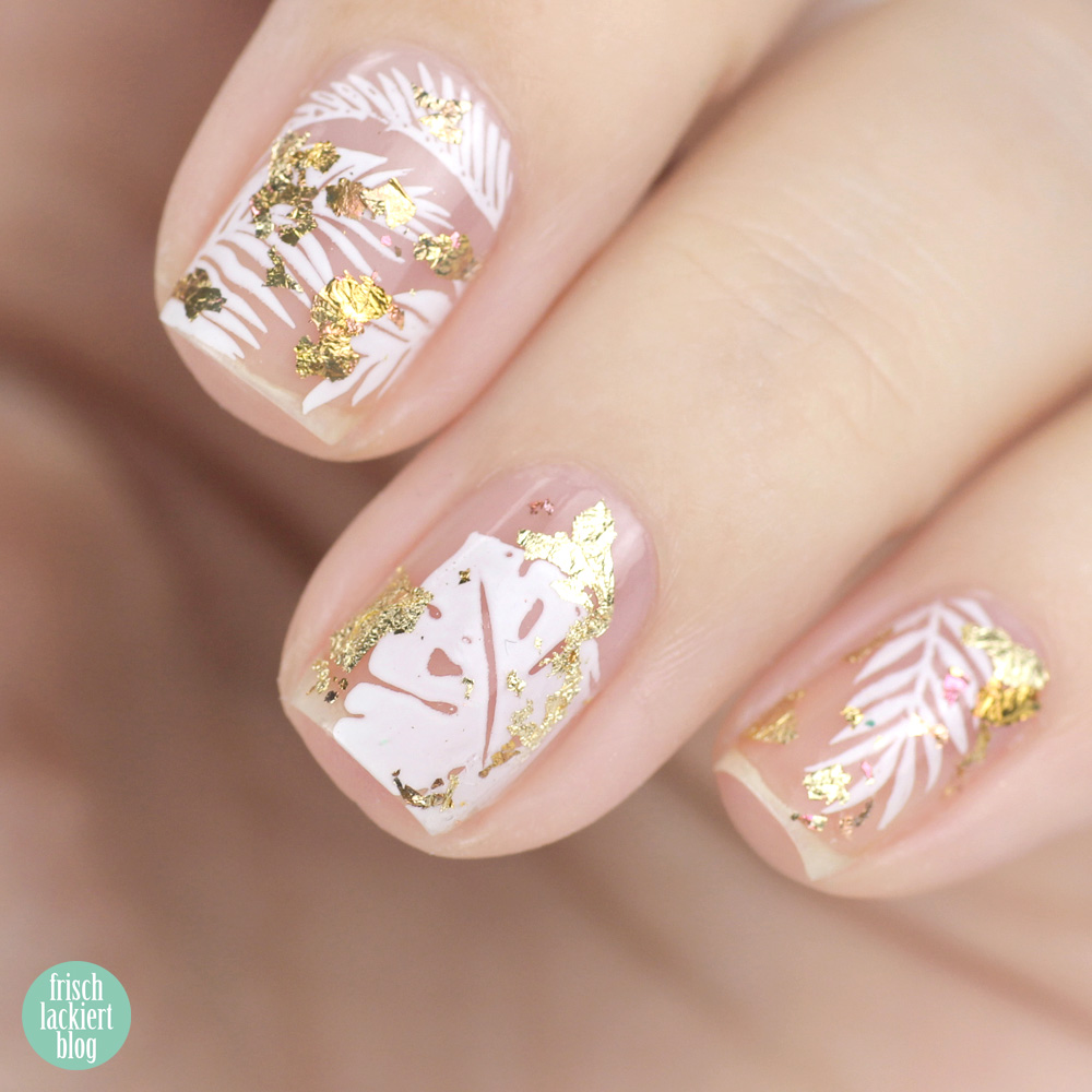 Frischlackiert-Challenge – Weiß und Gold Nailart – Cut Out Sytle – by frischlackiert