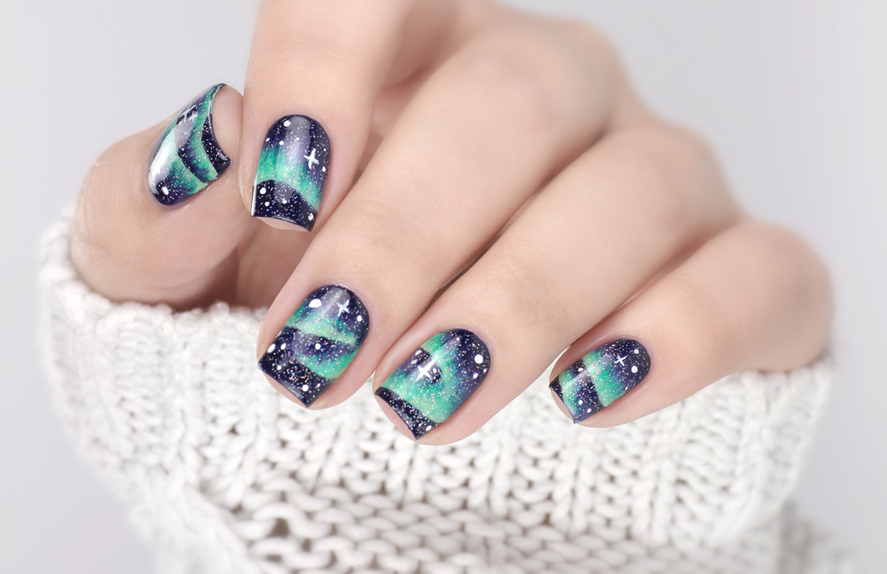 Frischlackiert-Challenge – Sterne und Nordlichter - northern lights aurora nailart tutorial – by frischlackiert