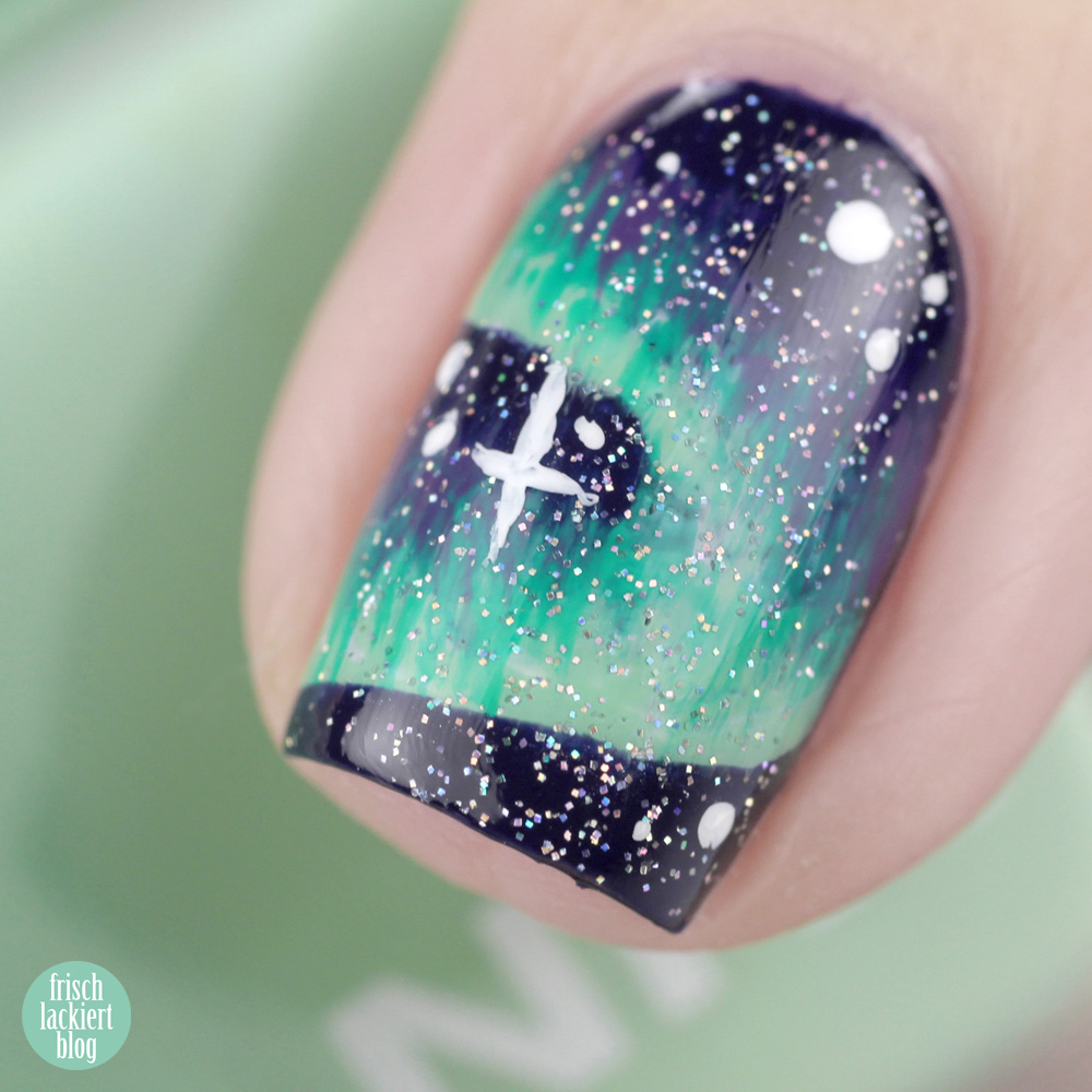 Frischlackiert-Challenge – Sterne und Nordlichter - northern lights aurora nailart tutorial – by frischlackiert