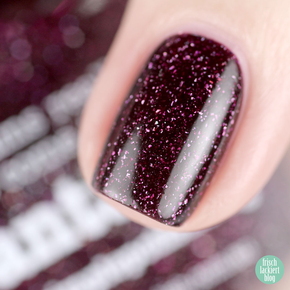 Picture Polish Fantasy – von Simplepolishblog – swatch by frischlackiert