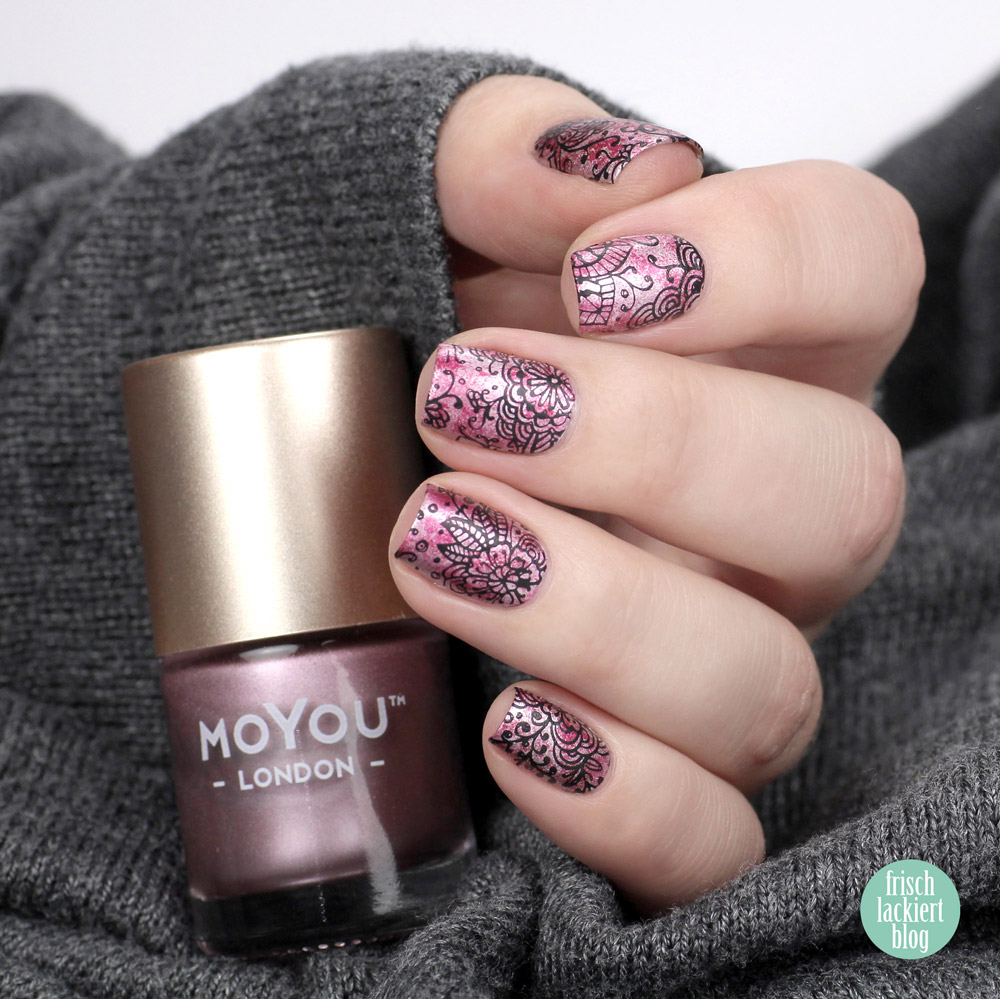 MoYou Stamping Nailart mit Rosa Metallic und Blumen für den Frühling – by frischlackiert