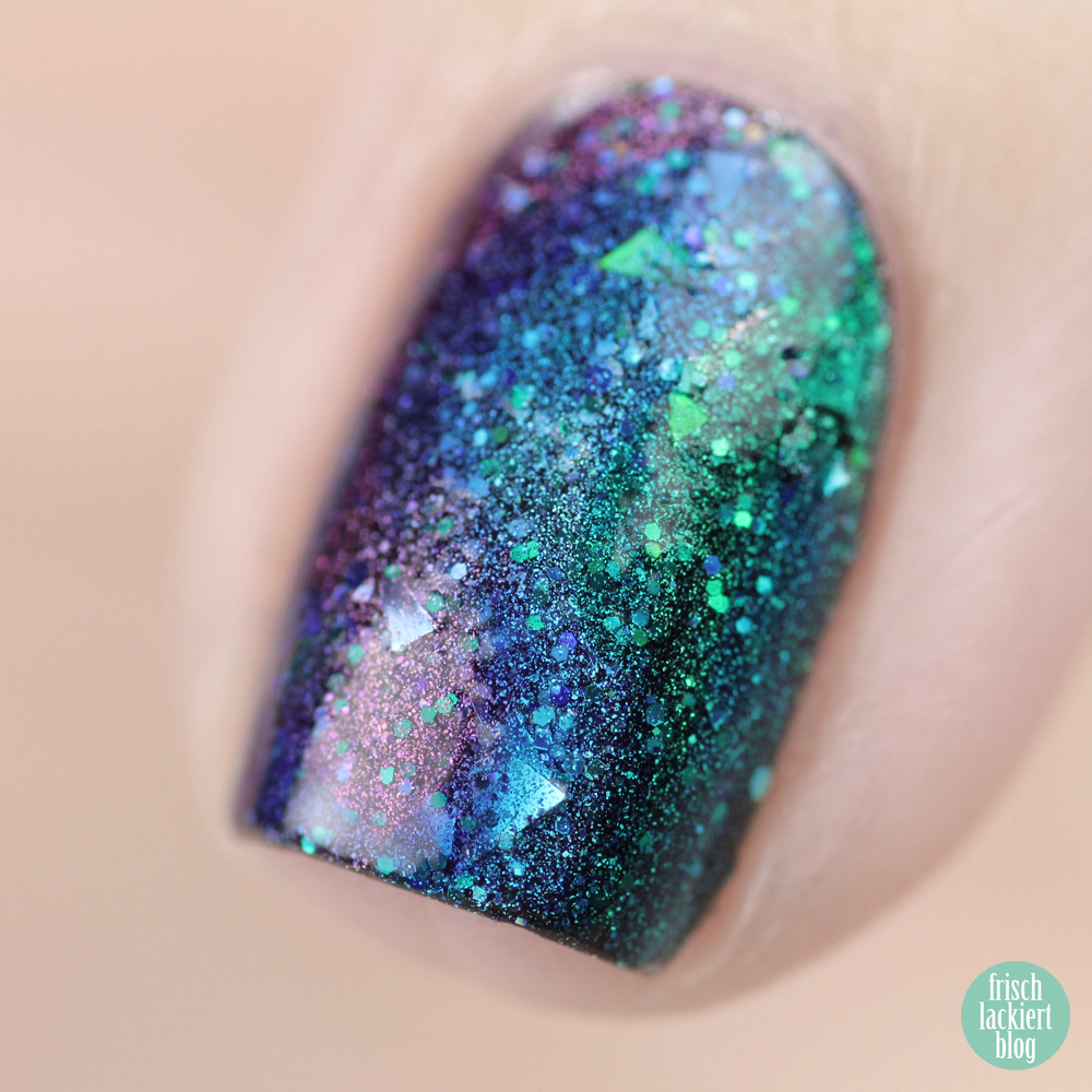 Frischlackiert-Challenge – Glitter Galaxy Nailart – by frischlackiert