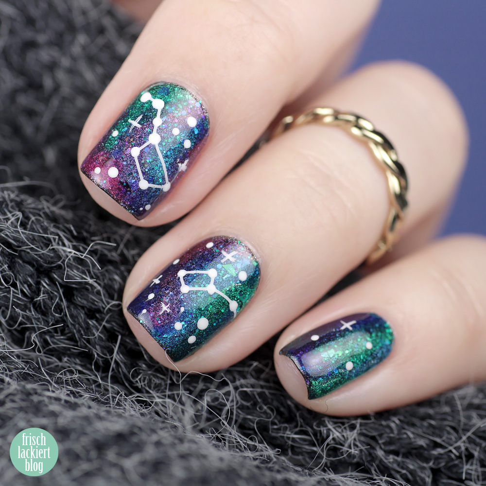 Frischlackiert-Challenge – Glitter Galaxy Nailart – by frischlackiert