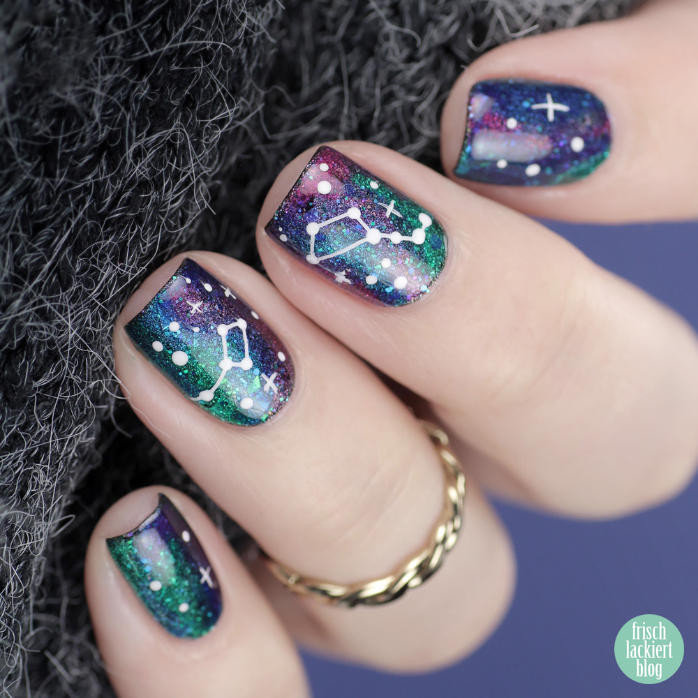 Frischlackiert-Challenge – Glitter Galaxy Nailart – by frischlackiert