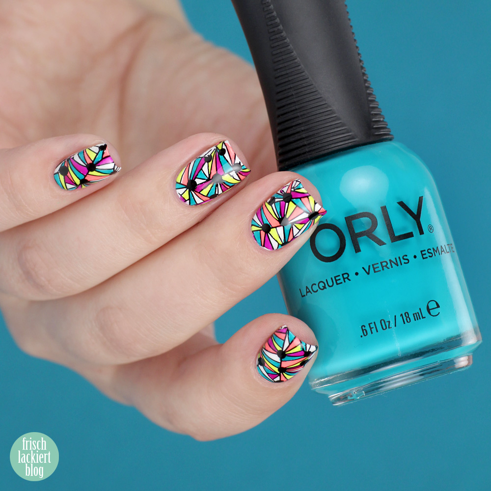 Frischlackiert-Challenge Reverse Stamping Neon Nailart – by frischlackiert