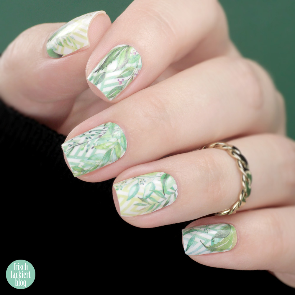 Sticker Gigant Nagelsticker Wiesengrün / Design by Lackschaft.de / Nailart mit Blättern für den Frühling und Sommer – swatch by frischlackiert