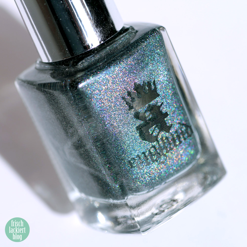 A-England Manderey – petrol holo nagellack – holographic nailpolish – swatch by frischlackiert