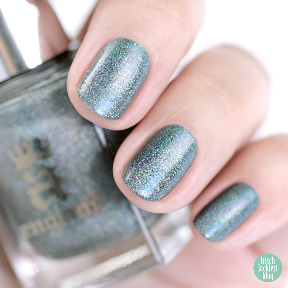 A-England Manderey – petrol holo nagellack – holographic nailpolish – swatch by frischlackiert