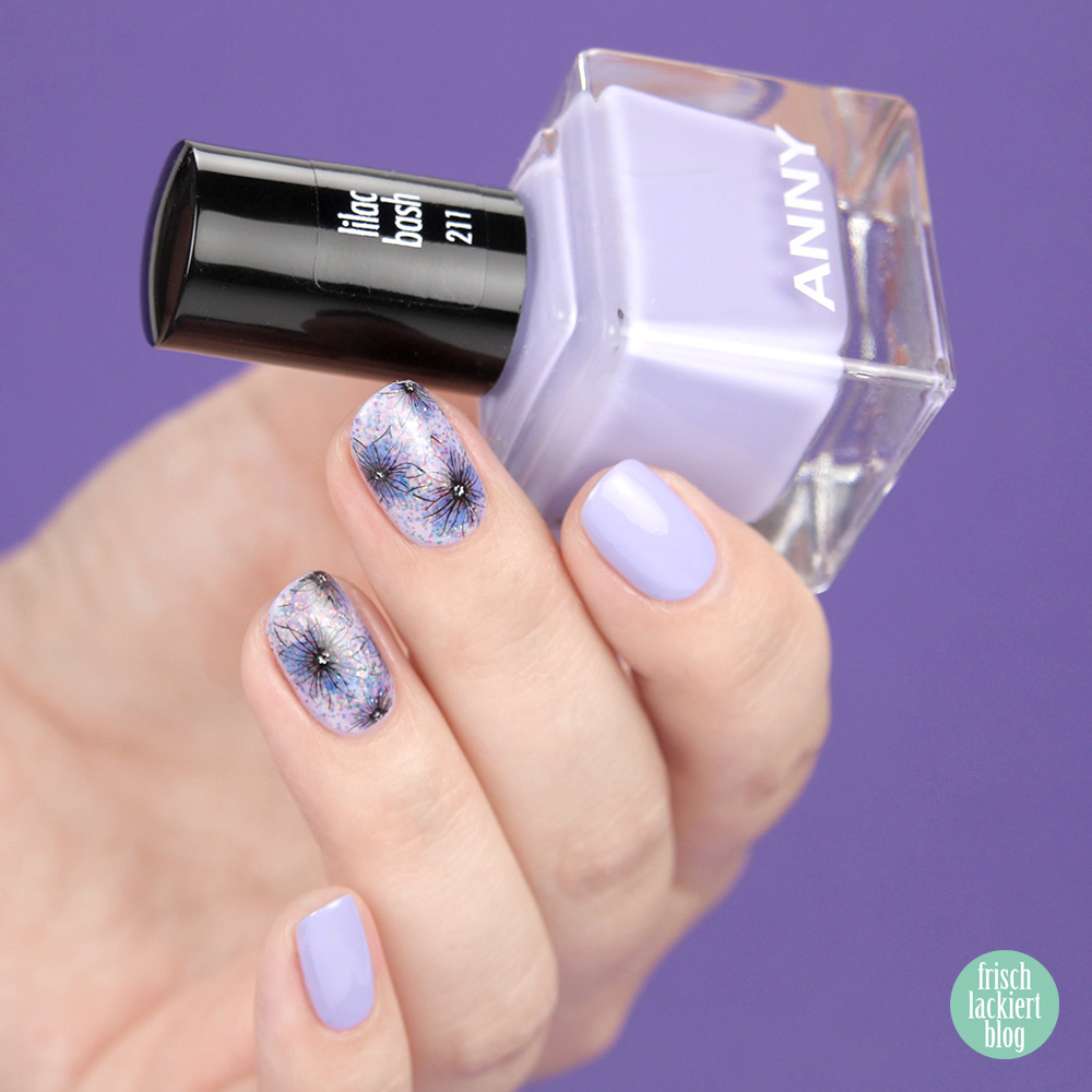 Dreamy Ink Floral Nail Stickers von So Nailicious – Blumen Nailart mit Glitzer Flieder – by frischlackiert